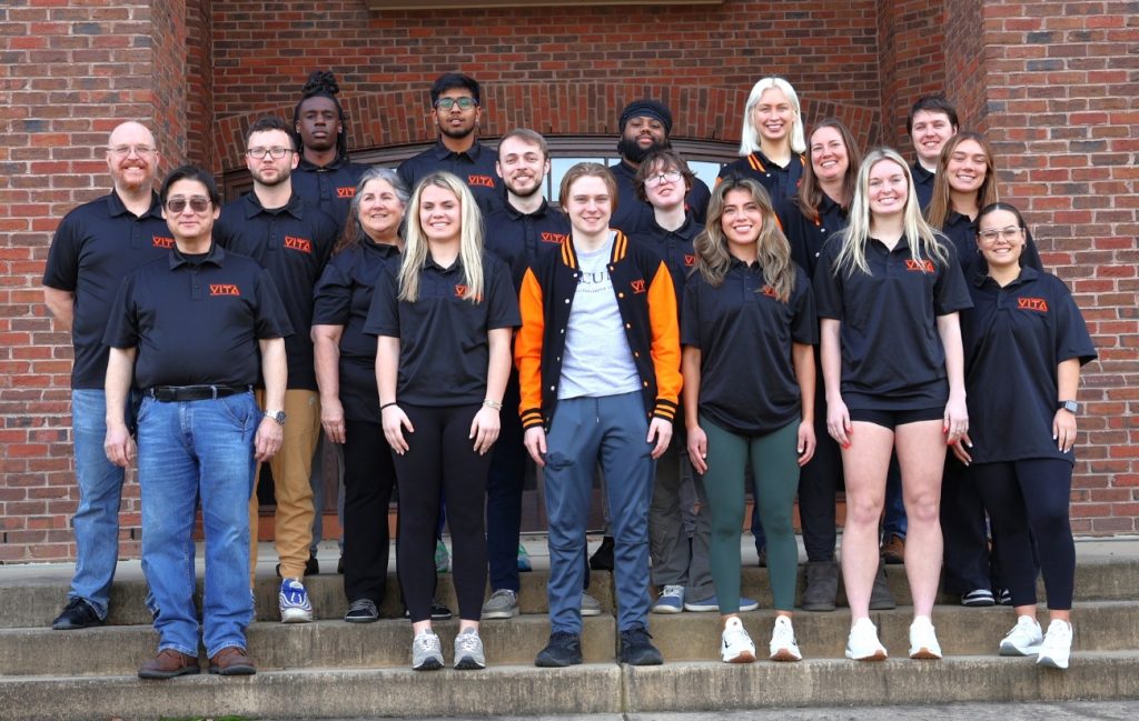 Student and community volunteers for the VITA program.